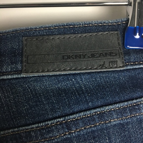 DKNY Soho Skinny Jeans Blue Size 6P - Picture 9 of 11